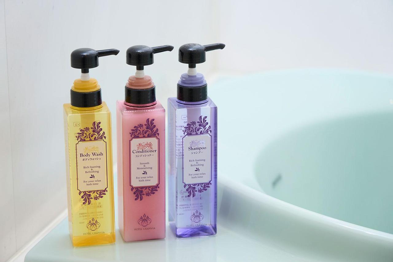 Hotel Granvia Wakayama Exteriör bild Bath and body products
