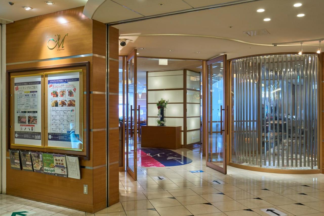 Hotel Granvia Wakayama Exteriör bild Entrance to the ANA Suite lounge at Haneda Airport