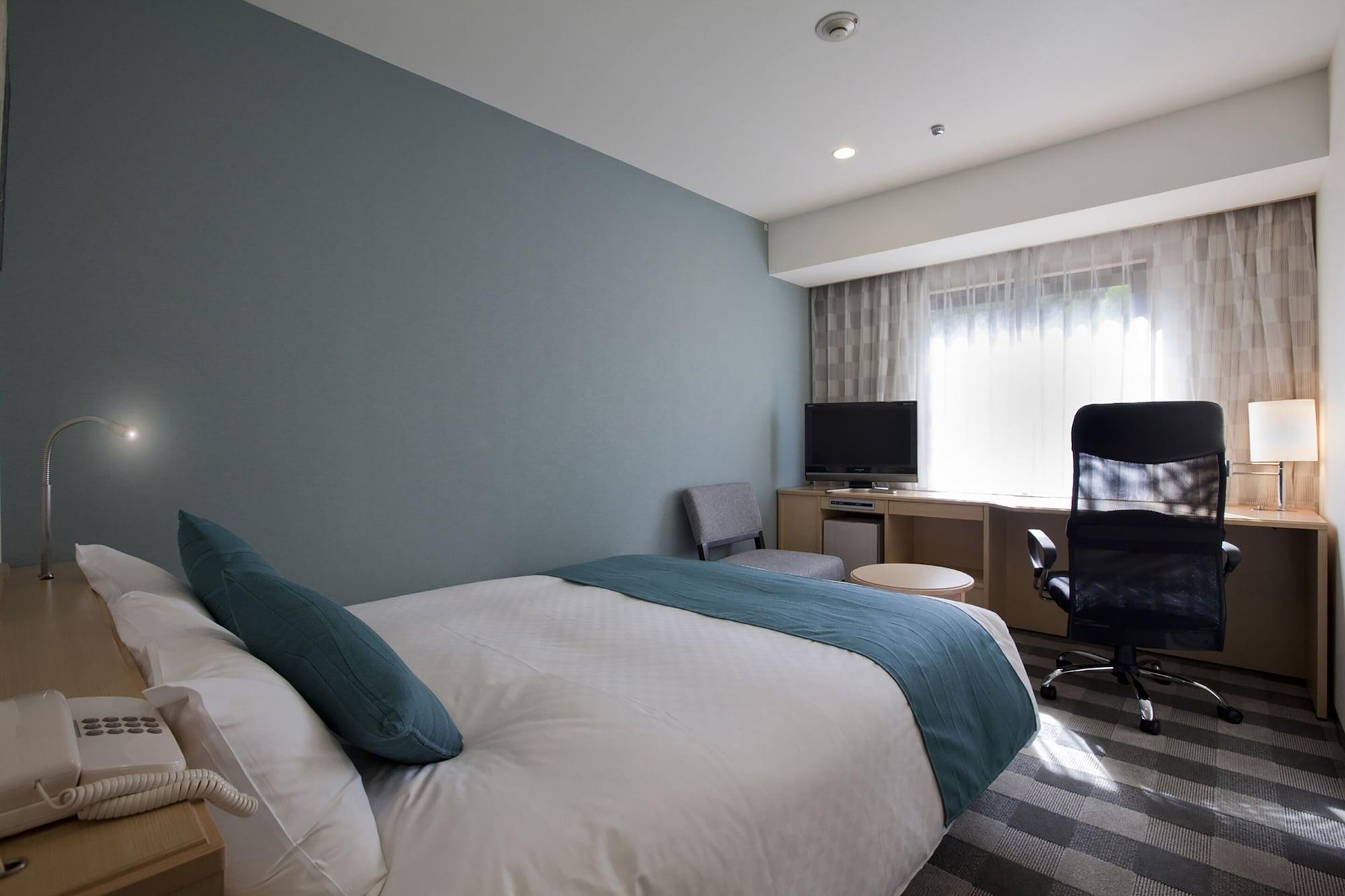 Hotel Granvia Wakayama Exteriör bild A room at the hotel