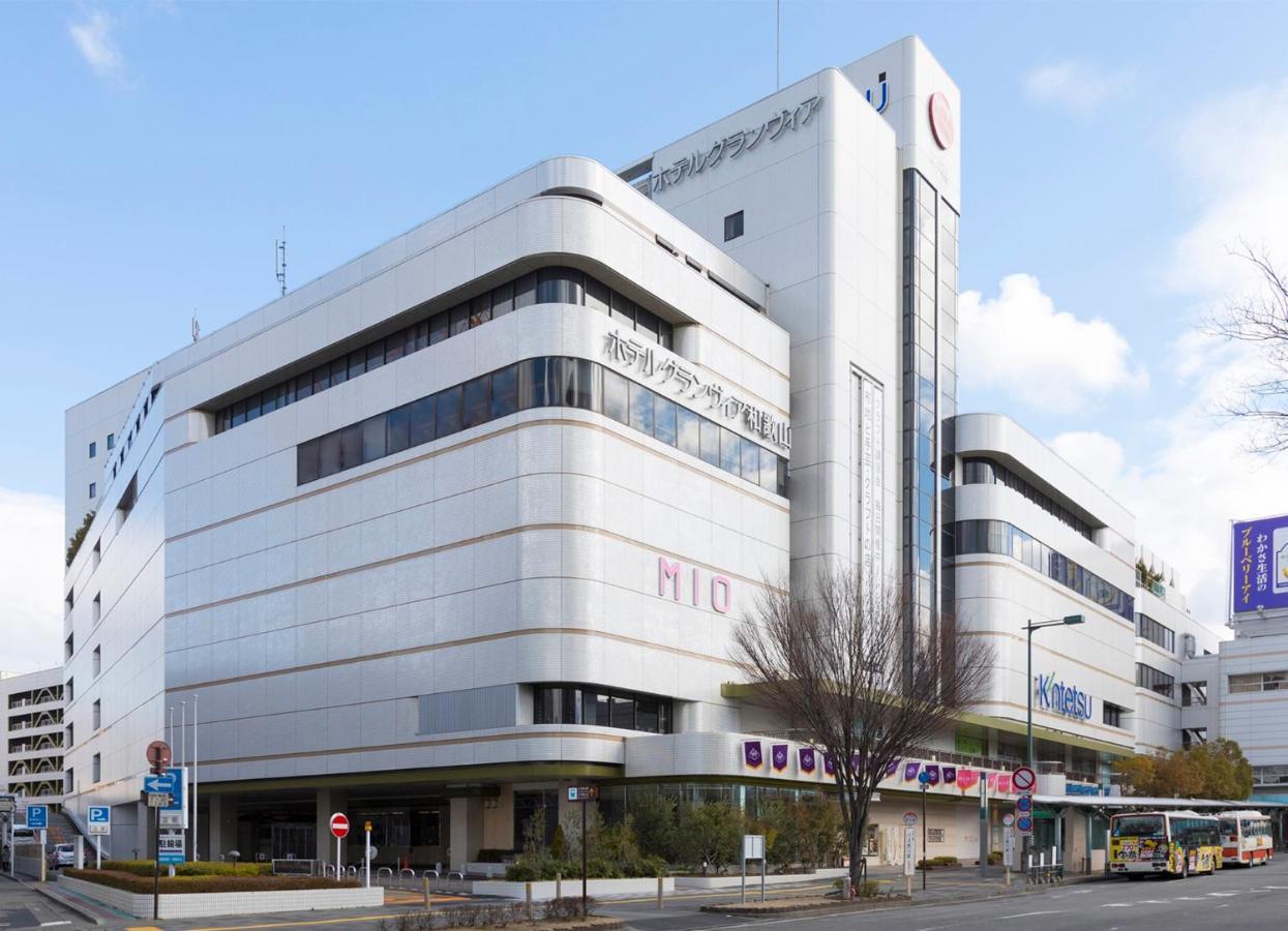 Hotel Granvia Wakayama Exteriör bild The station building